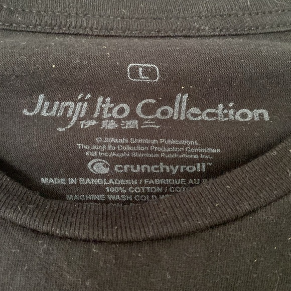 Graphic tee - Picture 2 of 2